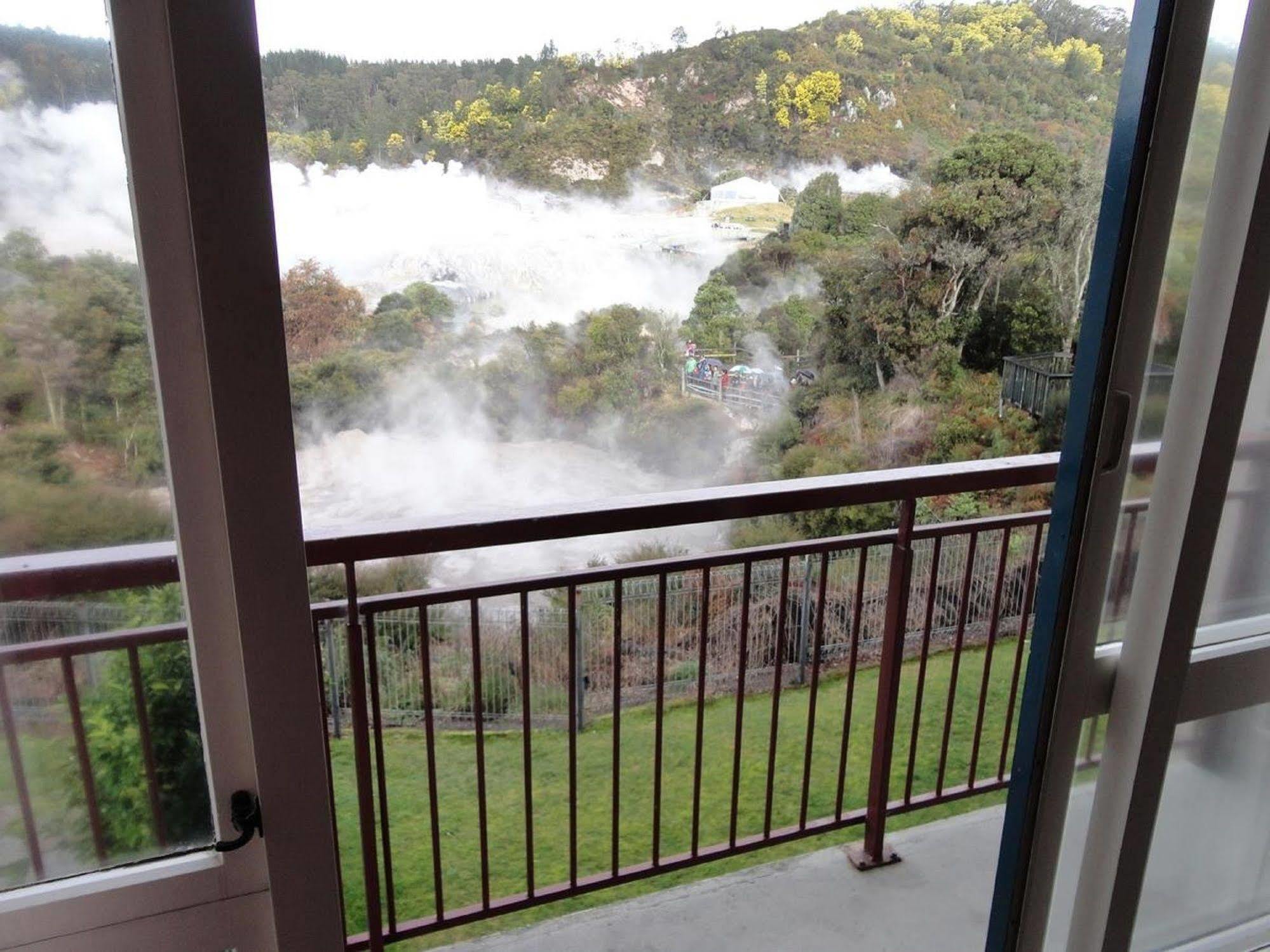 Silver Oaks Hotel - Geyserland Rotorua Ngoại thất bức ảnh